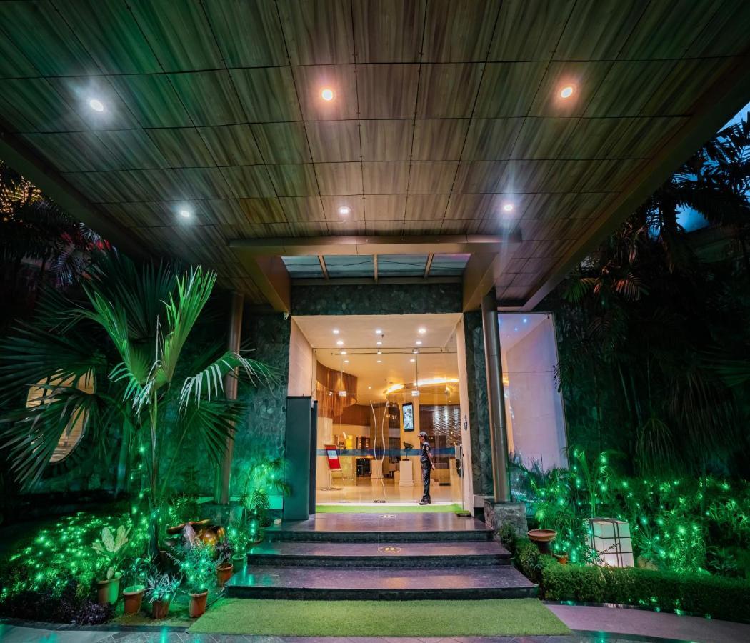 Barsana Hotel & Resort Siliguri Exterior foto